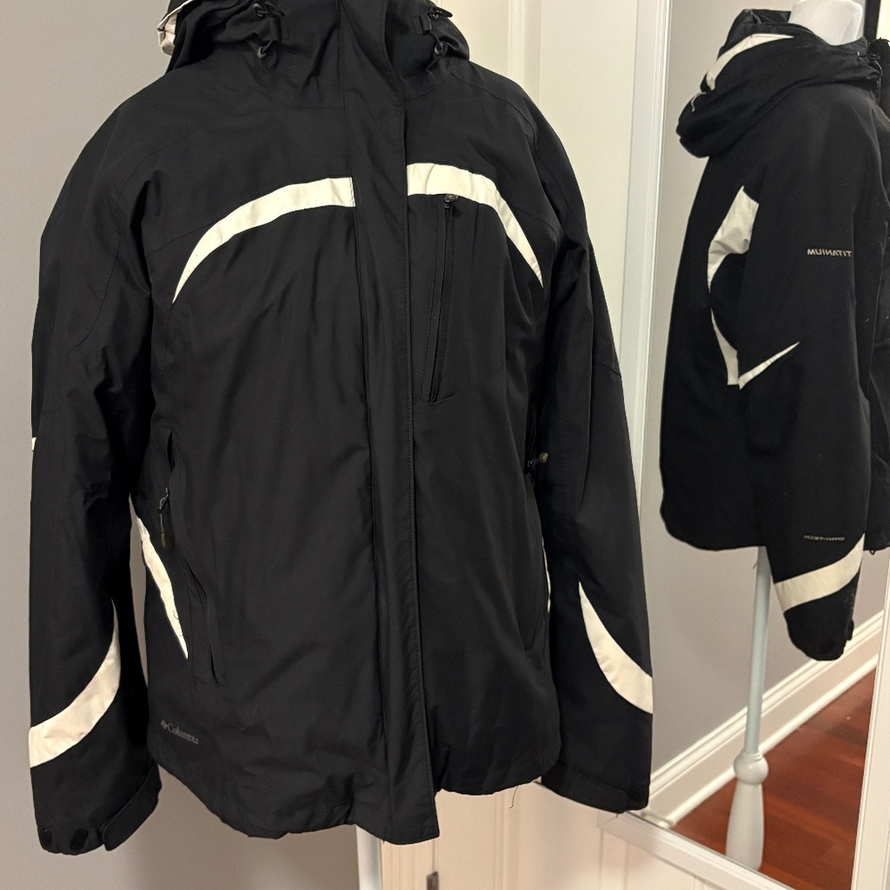 Columbia Titanium Omni-Tech Waterproof Insulated Coat with Lining